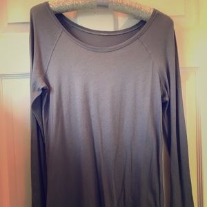 Lululemon Women’s Gray long sleeve cotton tank